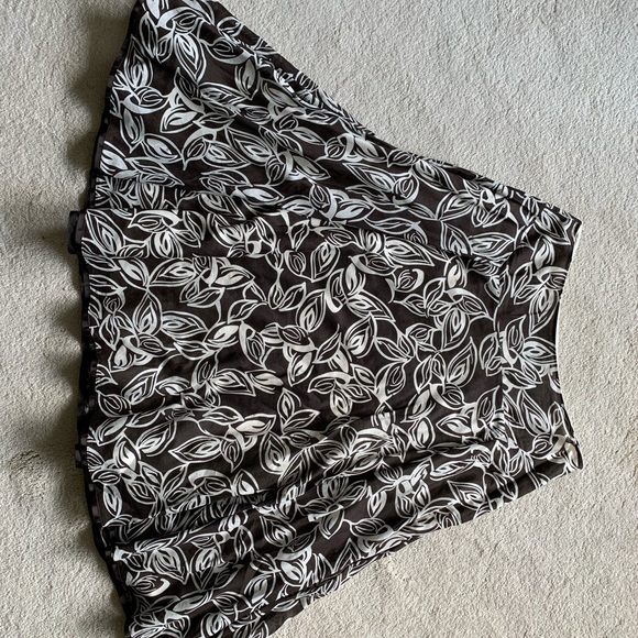 Jones New York skirt - Picture 2 of 3